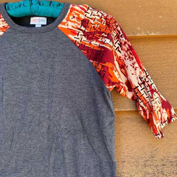 Lularoe Girls Size 10 Baseball Tee Gray With Red & Orange Printed Sleeves - Picture 5 of 9